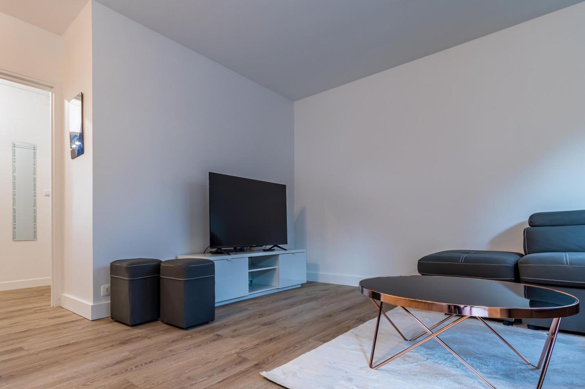 Oasis Urbaine For 8 Near To Paris Apartment Вилжуиф Екстериор снимка